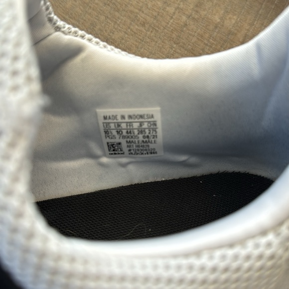 Men’s Adidas Shoes size 10.5 - Picture 4 of 4